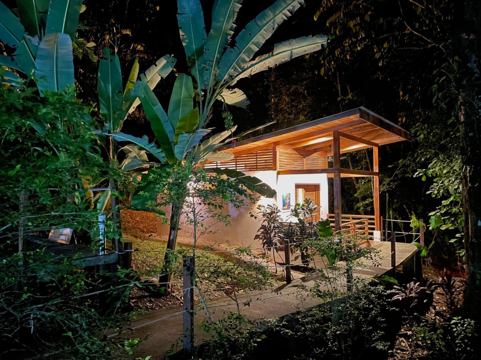 Satta Lodge (Adults Only) Puerto Viejo de Talamanca Exterior foto
